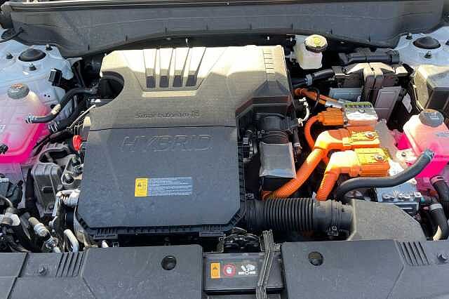 Hyundai KONA 1.6 GDi Hybrid N Line S 5dr DCT White