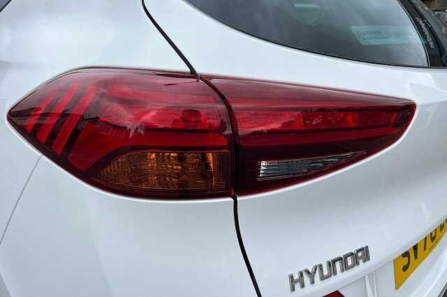 Hyundai TUCSON 1.6 GDi SE Nav 5dr 2WD White