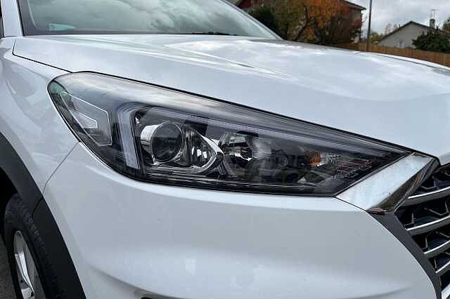 Hyundai TUCSON 1.6 GDi SE Nav 5dr 2WD White