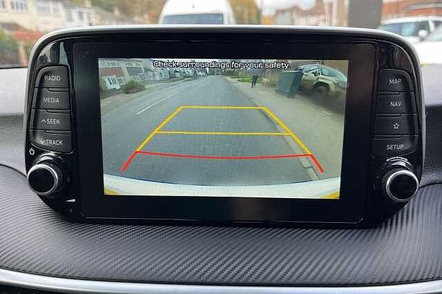 Hyundai TUCSON 1.6 GDi SE Nav 5dr 2WD White